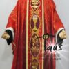 Casulla con estolón bordado