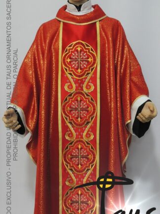 Casulla con estolón bordado