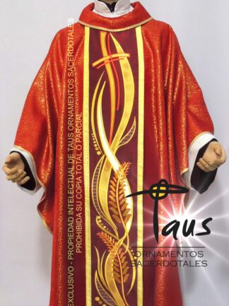 Casulla con estolón bordado