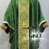 Casulla con estolón bordado