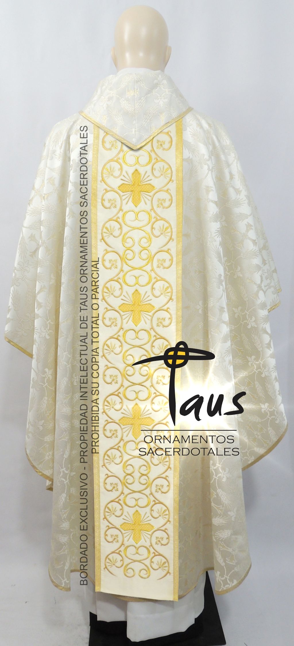 Casulla Cristo Resucitado bordado - Imagen 2