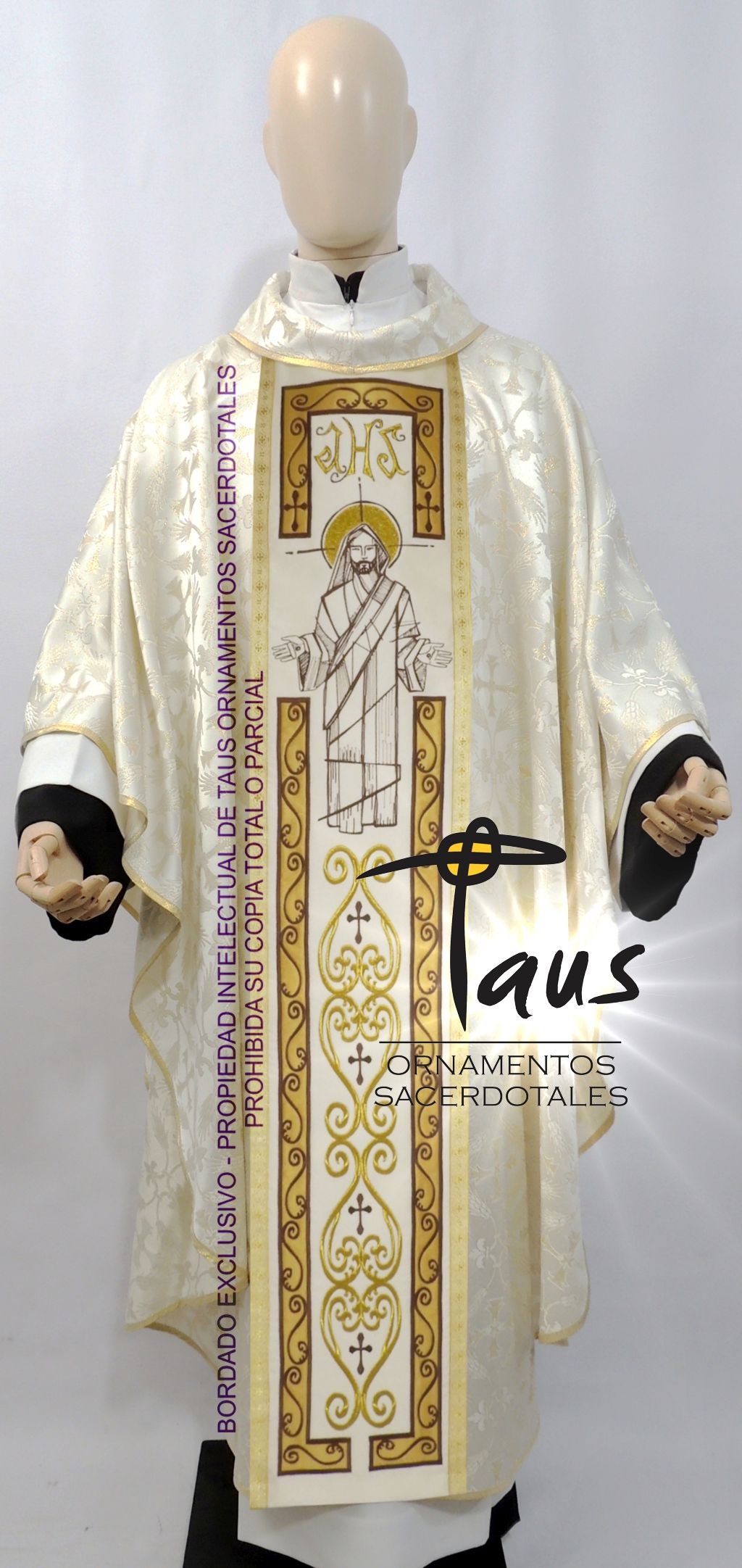 Casulla Jesús moderno bordado