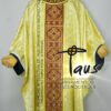 Casulla con estolón bordado