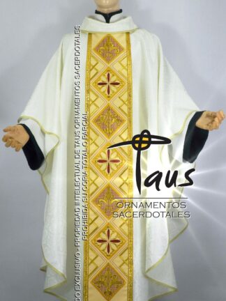 Casulla tela liviana con estolón bordado