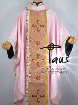 Casulla tela liviana con estolón bordado